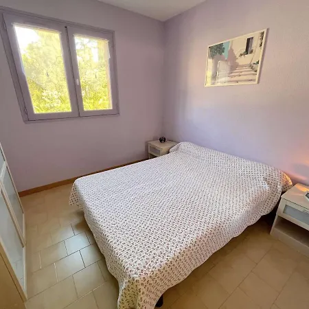 Mazet 2 Chambres, 4 Couchages A 200m De La Mer, Terrasse, Parking, Proches Commerces - Fr-1-226b-135